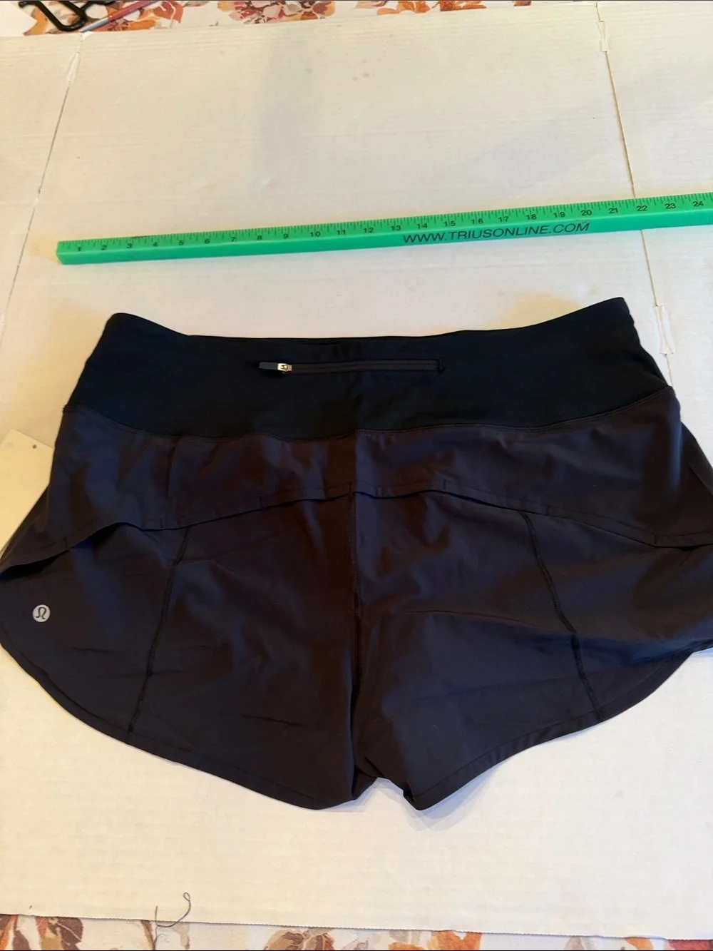 NWT lululemon Speed Up HR Short 2.5” Lined size 14 Black